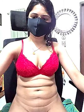 Snapshot of Suvosri chatting on 4, 5, 2026 Suvosri online show from 4, 5, 2026