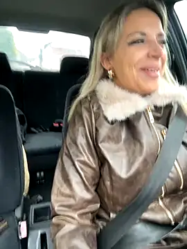 Cute Anissa online show from 27, 10, 2025