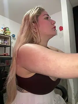 Snapshot of Celestedubois chatting on 13, 3, 2026 Celestedubois online show from 13, 3, 2026