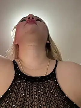 Snapshot of Celestedubois chatting on 23, 3, 2026 Celestedubois online show from 23, 3, 2026