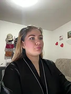 Snapshot of Celestedubois chatting on 2, 7, 2026 Celestedubois online show from 2, 7, 2026