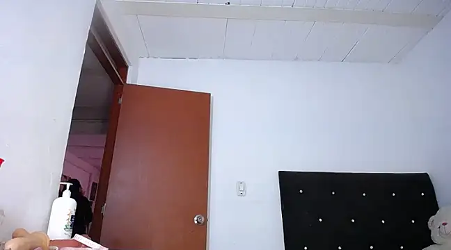 yselahot online show from 12, 12, 2024