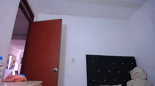 yselahot online show from 27, 12, 2024