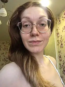  Sweet Love  online show from 17, 5, 2026