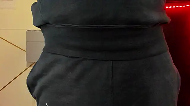 Snapshot of DuncanStone chatting on 17, 3, 2026 DuncanStone online show from 17, 3, 2026