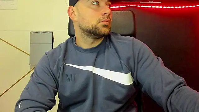 Snapshot of DuncanStone chatting on 21, 3, 2026 DuncanStone online show from 21, 3, 2026