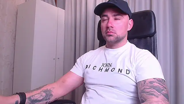 Snapshot of DuncanStone chatting on 9, 4, 2026 DuncanStone online show from 9, 4, 2026