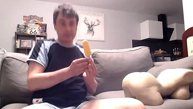 Snapshot of freddy0222222 chatting on 19, 6, 2026 freddy0222222 online show from 19, 6, 2026