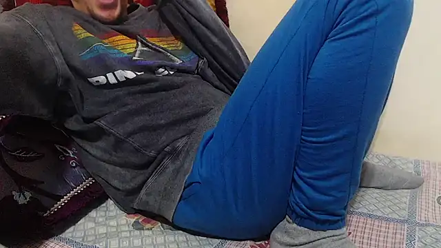 Alexdelarge323 online show from 21, 1, 2025