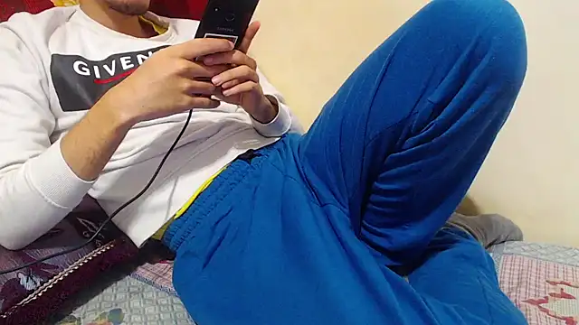 Alexdelarge323 online show from 27, 1, 2025