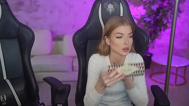 Jasmine Flow online show from 20, 11, 2025