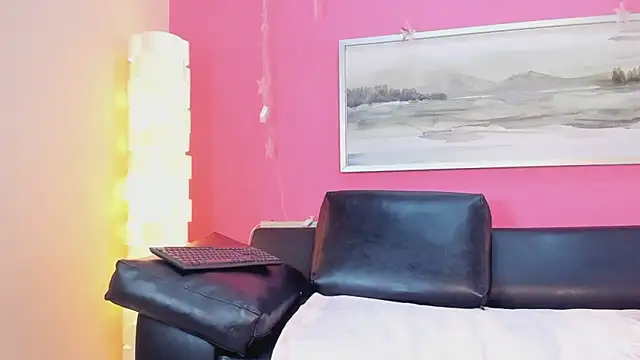 Snapshot of Tiffanysurez_ chatting on 10, 1, 2025 Tiffanysurez online show from 10, 1, 2025