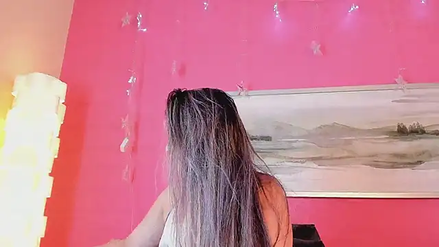 Snapshot of Tiffanysurez_ chatting on 10, 1, 2025 Tiffanysurez online show from 10, 1, 2025