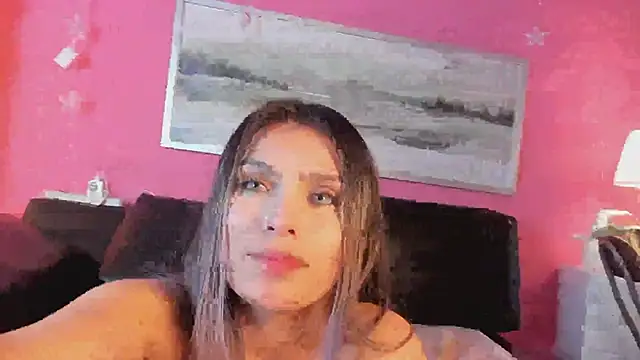 Snapshot of Tiffanysurez_ chatting on 28, 1, 2025 Tiffanysurez online show from 28, 1, 2025
