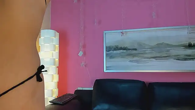 Snapshot of Tiffanysurez_ chatting on 3, 2, 2025 Tiffanysurez online show from 3, 2, 2025