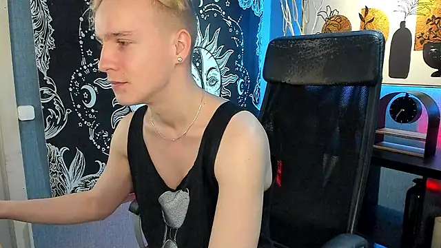 Snapshot of AlexxSweet chatting on 3, 12, 2024 AlexxSweet online show from 3, 12, 2024