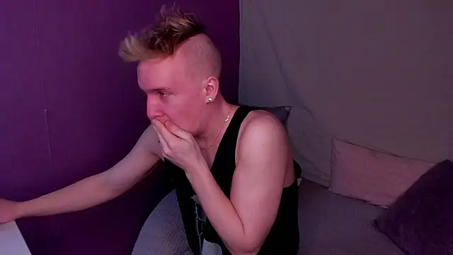 Snapshot of AlexxSweet chatting on 1, 3, 2025 AlexxSweet online show from 1, 3, 2025