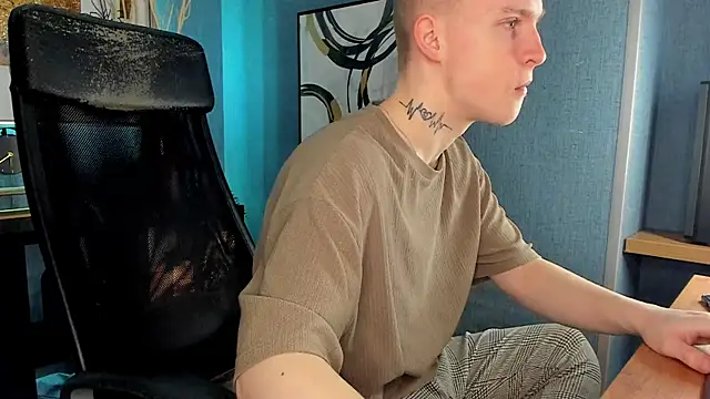 Snapshot of AlexxSweet chatting on 9, 3, 2025 AlexxSweet online show from 9, 3, 2025