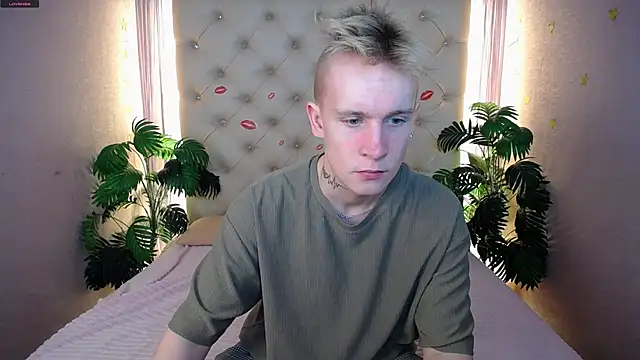 Snapshot of AlexxSweet chatting on 10, 3, 2025 AlexxSweet online show from 10, 3, 2025