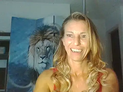 Snapshot of Strip-Nomy chatting on 22, 10, 2025 Strip-Nomy online show from 22, 10, 2025