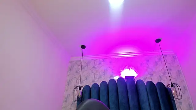 nalalye cruzz  online show from 12, 2, 2026