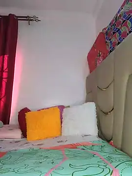 NicRaisaa online show from 5, 2, 2026