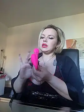 Ladykaos online show from 11, 3, 2025