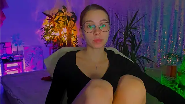 poli   online show from 2, 11, 2025