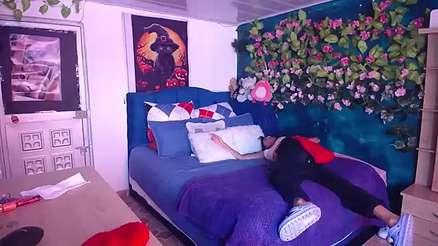 Snapshot of Samara_Beltran chatting on 5, 2, 2025 Samara Beltran online show from 5, 2, 2025