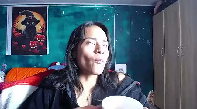Snapshot of Samara_Beltran chatting on 13, 3, 2025 Samara Beltran online show from 13, 3, 2025