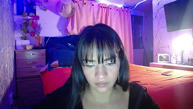 Snapshot of Samara_Beltran chatting on 11, 10, 2025 Samara Beltran online show from 11, 10, 2025