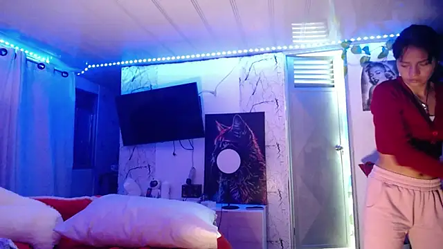 Snapshot of Samara_Beltran chatting on 17, 10, 2025 Samara Beltran online show from 17, 10, 2025
