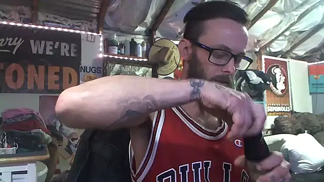 CloudDadddyyy420 online show from 8, 2, 2025