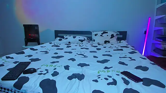 Snapshot of TishaLove chatting on 31, 10, 2025 TishaLove online show from 31, 10, 2025