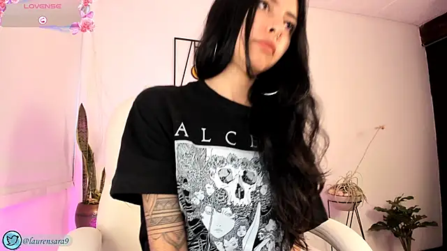 sara-lauren online show from 3, 12, 2024