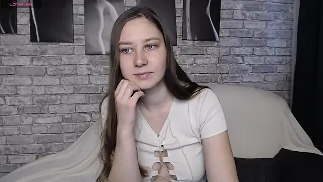 Snapshot of MollyBrams chatting on 12, 12, 2024 MollyBrams online show from 12, 12, 2024