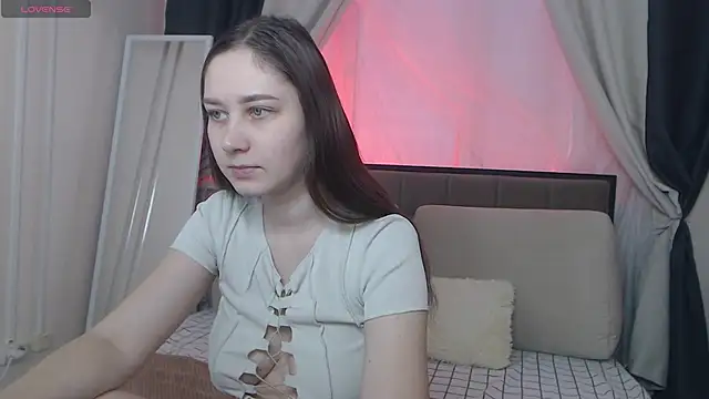 Snapshot of MollyBrams chatting on 3, 2, 2025 MollyBrams online show from 3, 2, 2025