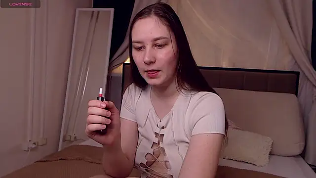 Snapshot of MollyBrams chatting on 11, 3, 2025 MollyBrams online show from 11, 3, 2025