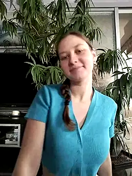 Snapshot of MollyBrams chatting on 13, 9, 2025 MollyBrams online show from 13, 9, 2025