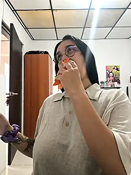 Annya-sweet online show from 10, 11, 2025