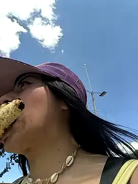 i am nina  online show from 19, 1, 2025