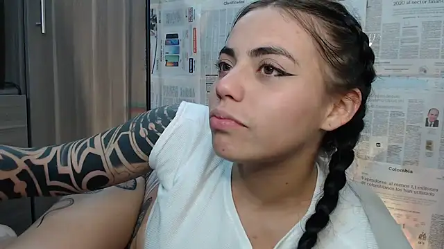 i am nina  online show from 22, 2, 2025