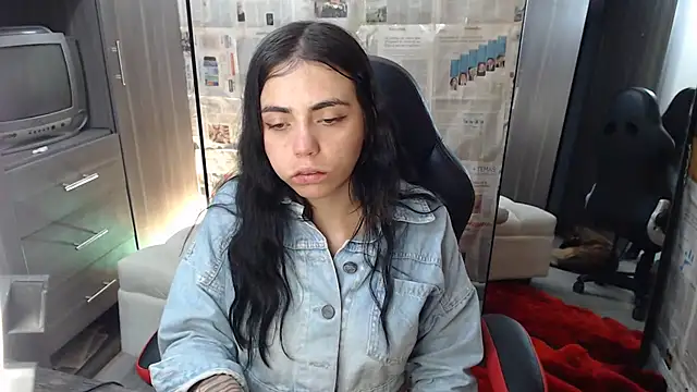 i am nina  online show from 31, 10, 2025