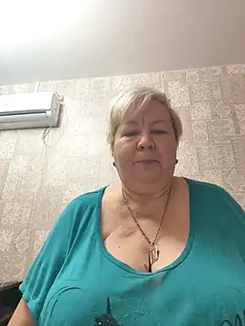 Snapshot of EffectFiona chatting on 14, 12, 2024 EffectFiona online show from 14, 12, 2024