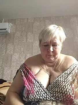 Snapshot of EffectFiona chatting on 16, 12, 2024 EffectFiona online show from 16, 12, 2024