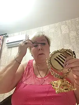 Snapshot of EffectFiona chatting on 20, 12, 2024 EffectFiona online show from 20, 12, 2024