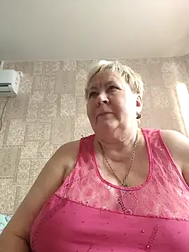 Snapshot of EffectFiona chatting on 11, 1, 2025 EffectFiona online show from 11, 1, 2025
