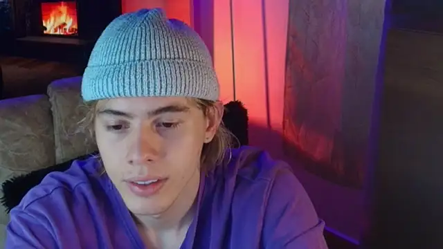 Snapshot of dimitri_tv chatting on 1, 11, 2025 dimitri tv online show from 1, 11, 2025