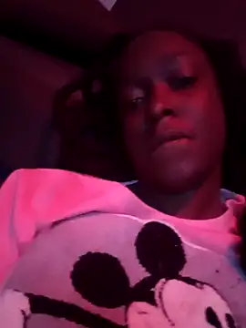 Prettybecs online show from 2, 12, 2024