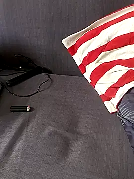 Prettybecs online show from 19, 10, 2025